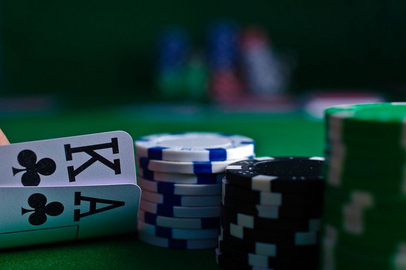 Secrets de superstitions au live casino : transformer la chance en avantage